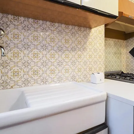 Contempora - Piazza Grandi 3 Apartment *